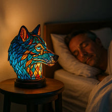 Afbeelding in Gallery-weergave laden, LichtWolf - handgemaakte lamp die harten laat stralen

