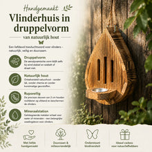 Afbeelding in Gallery-weergave laden, Handgemaakt druppelvormig vlinderhuis van natuurlijk hout vervaardigd
